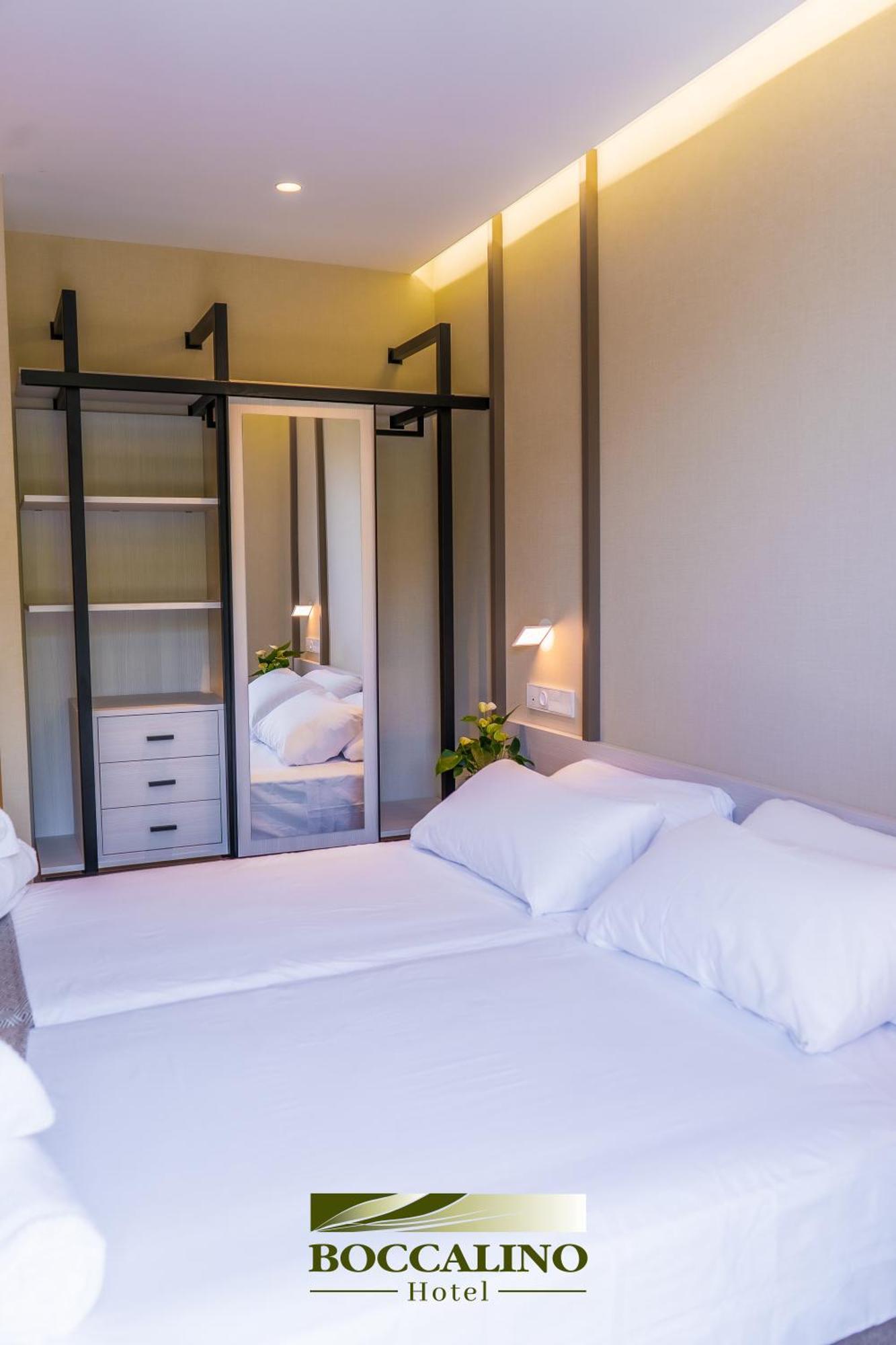 Hotel Boccalino シッチェス エクステリア 写真